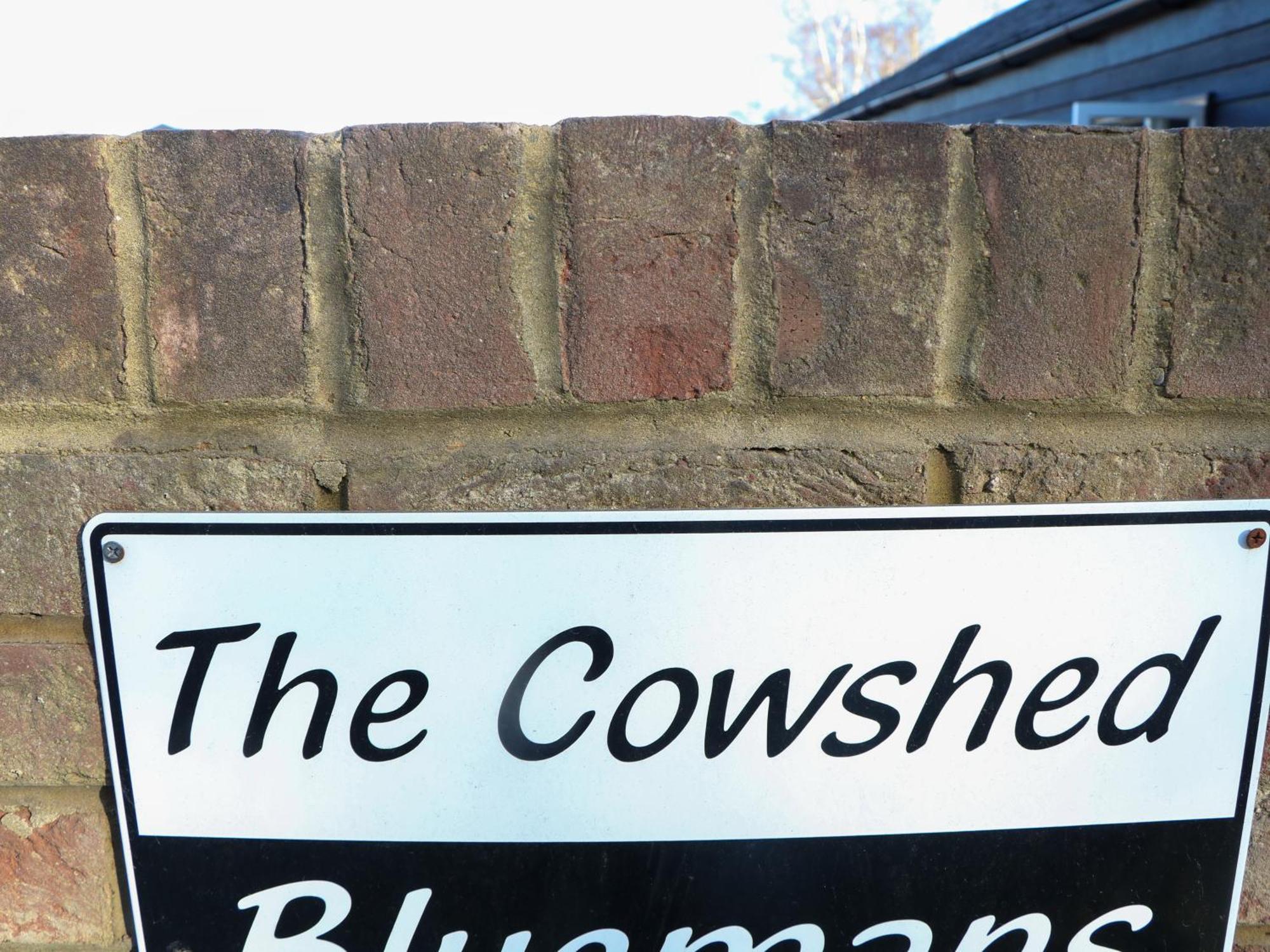 The Cowshed Villa Battle Exteriör bild